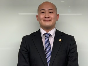 葉方心平弁護士の写真